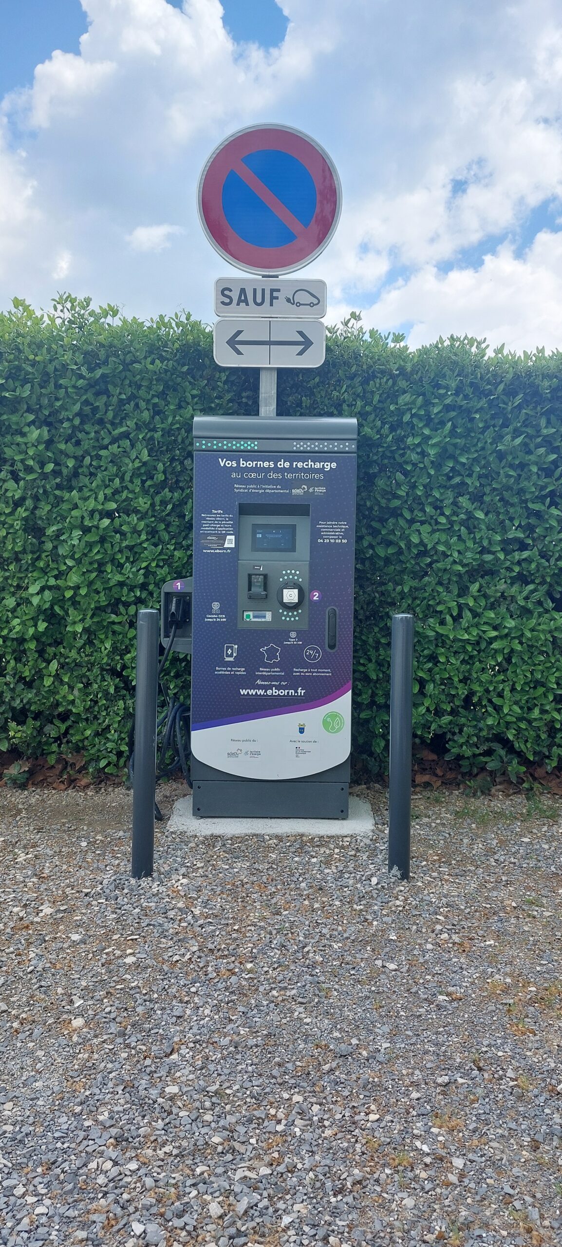 Inauguration de la borne de Pierrerue