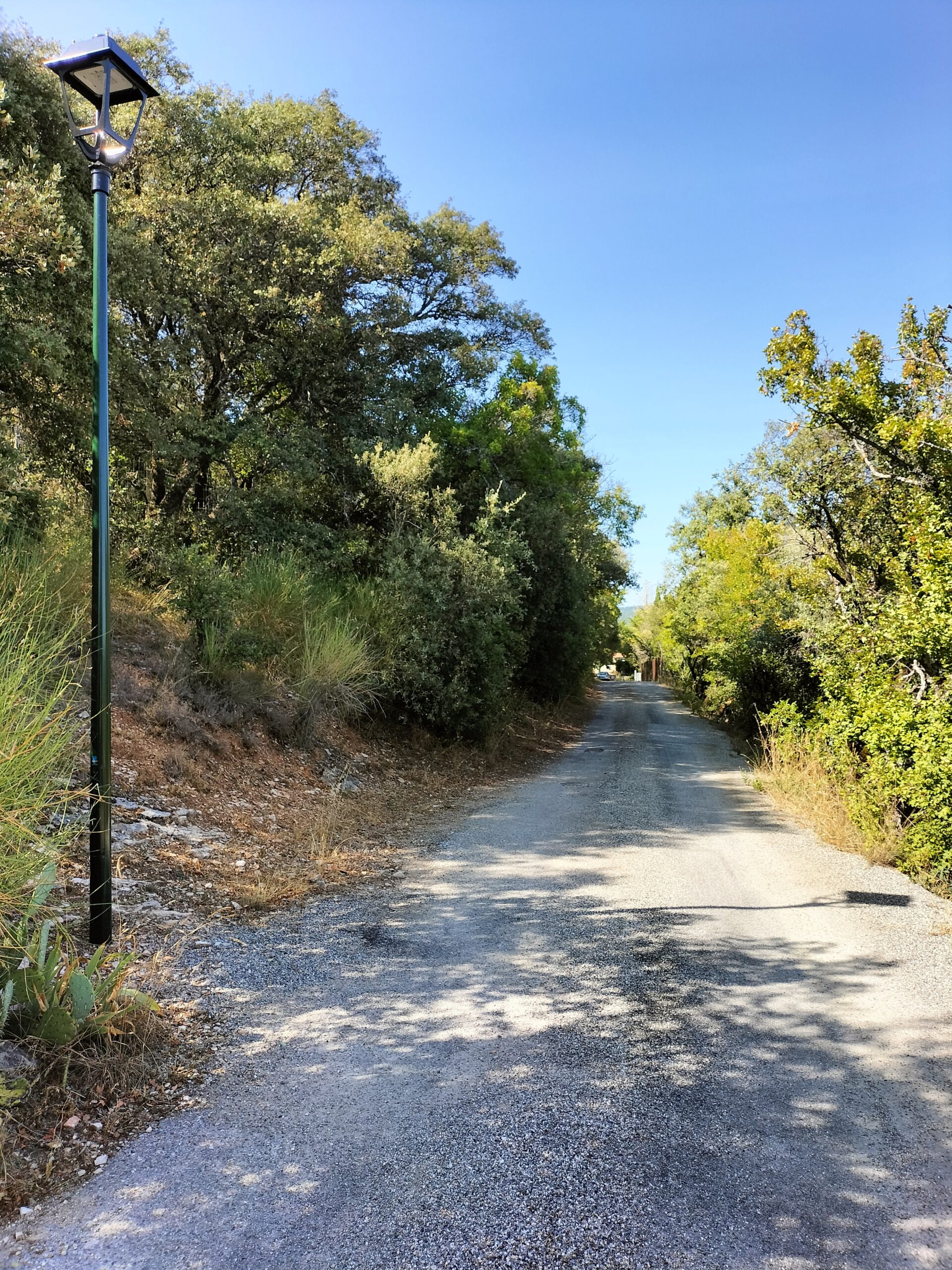 Simiane la Rotonde – chemin de la Brèche