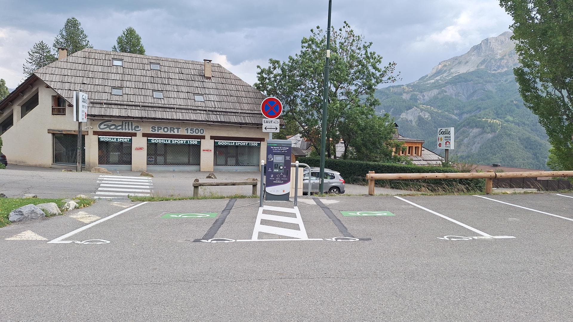Station Finie UVERNET MOLANES